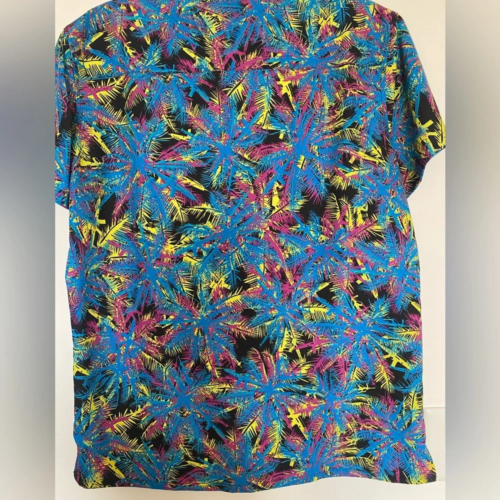 Retro Rifle 80’s Hawaiian shirt size medium - Picture 9 of 9